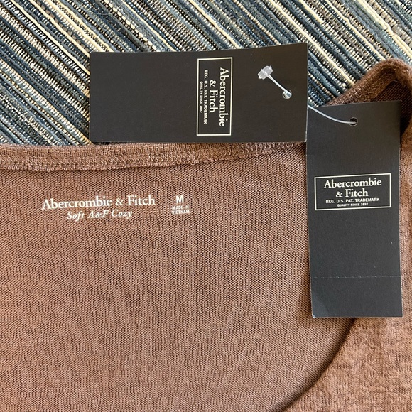 🆕Abercrombie and Fitch Soft A&F Cozy Light Brown Long Sleeved Body Suit Size M - Picture 3 of 6